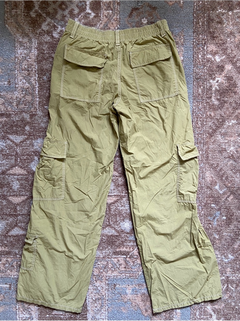 Zara Women's Cargo Pants in Olive-Green - Picture 6 of 6